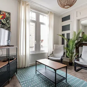 Cosy Proche Gares Appartement